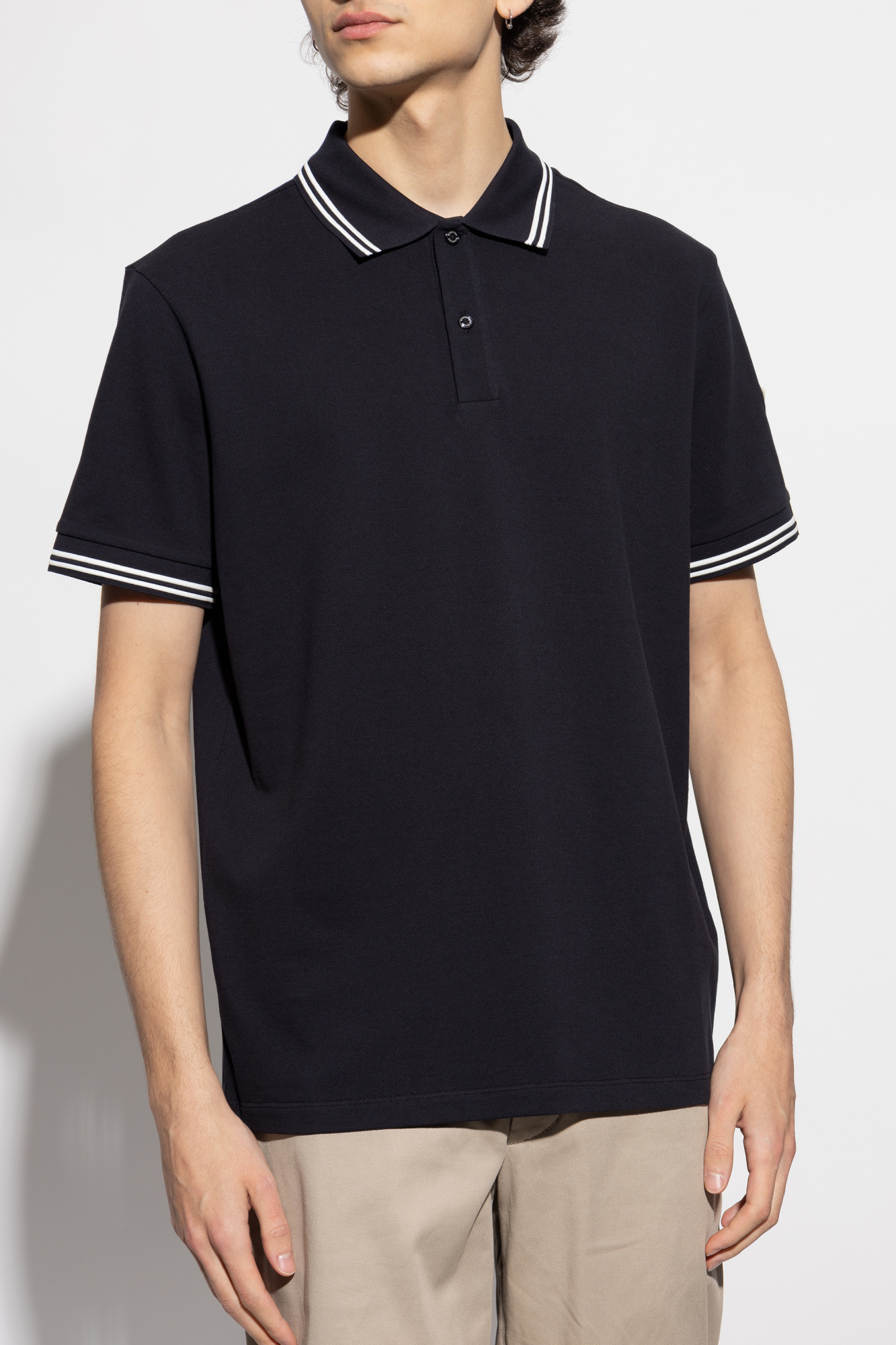 Czarny Polo z logo Moncler - Vitkac Polska